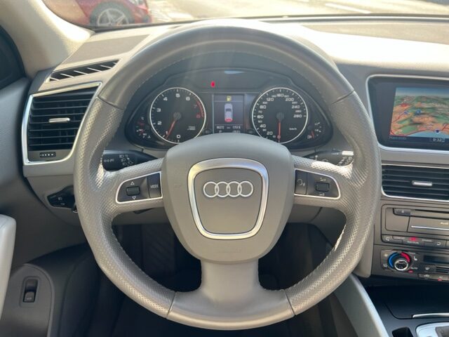 AUDI Q5 2,0 TFSI 211CH QUATTRO S TRONIC 2010