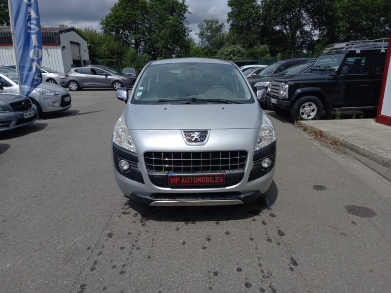 PEUGEOT 3008 2011