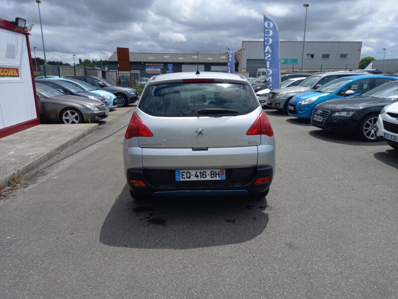 PEUGEOT 3008 2011