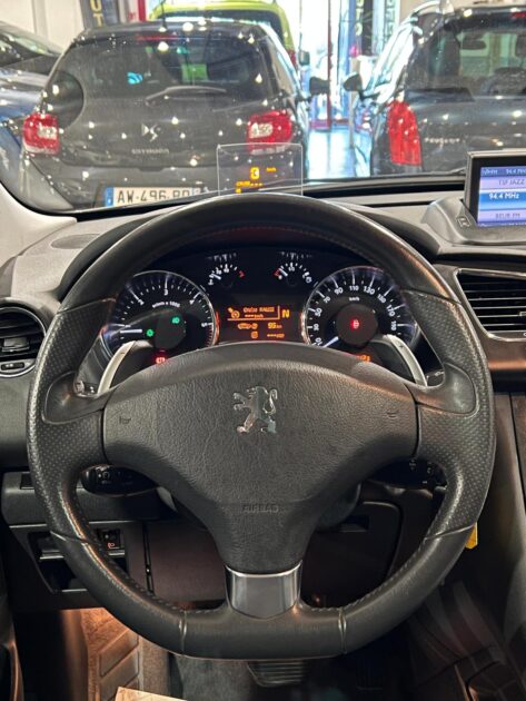 PEUGEOT 3008 Monospace 2011