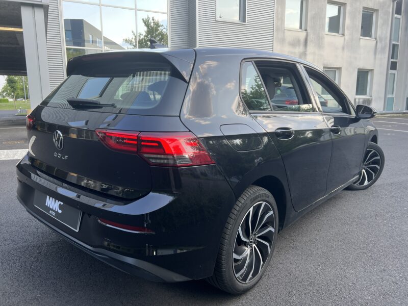 VOLKSWAGEN GOLF VIII 2021