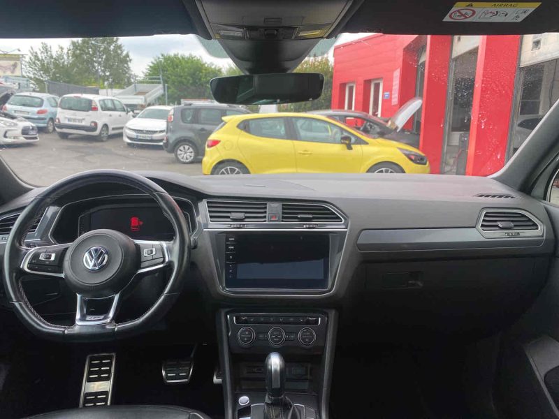 VOLKSWAGEN TIGUAN 2.0 TDI 240 4motion R-line Toit ouvrant