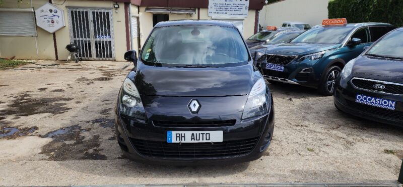 RENAULT GRAND SCÉNIC III 1.5 dCi EXPRESSION 7 PL