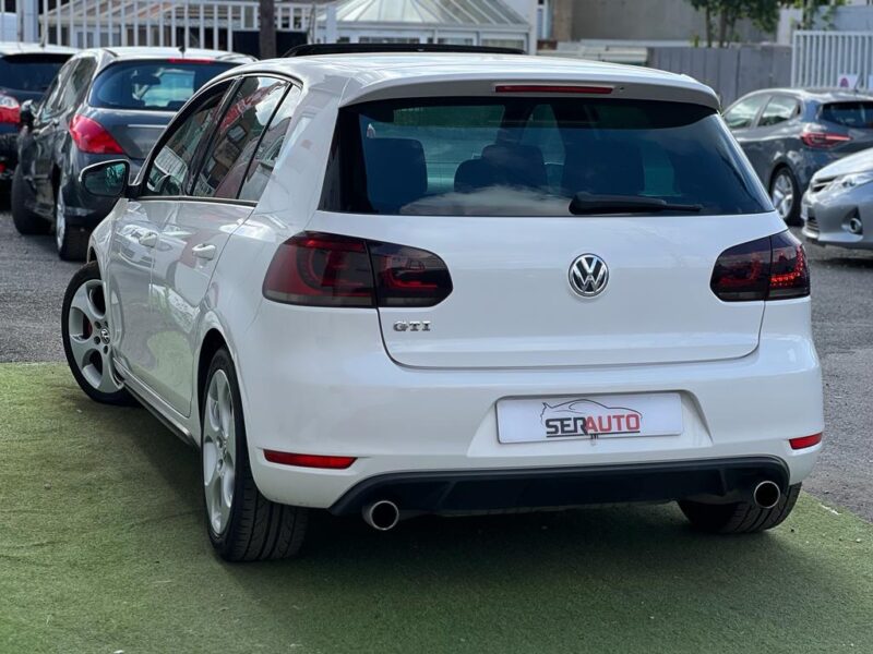 VOLKSWAGEN GOLF VI 2010