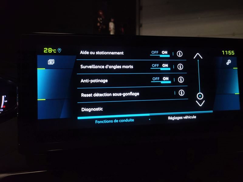 PEUGEOT 3008 Hybrid GT 225cv , Caméra 360 , AppleCarplay , Led