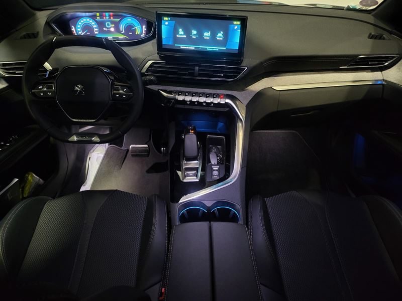 PEUGEOT 3008 Hybrid GT 225cv , Caméra 360 , AppleCarplay , Led