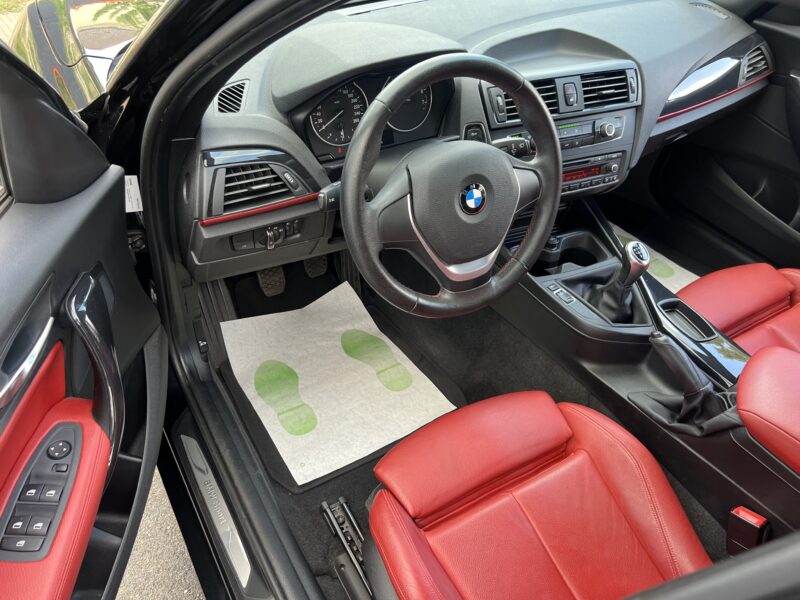 BMW SERIE 1 F20 SPORT 116i 1.6 136 Cv INTERIEUR CUIR ROUGE / 5 PORTES CRIT AIR 1 - Garantie