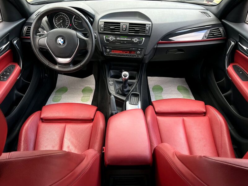 BMW SERIE 1 F20 SPORT 116i 1.6 136 Cv INTERIEUR CUIR ROUGE / 5 PORTES CRIT AIR 1 - Garantie
