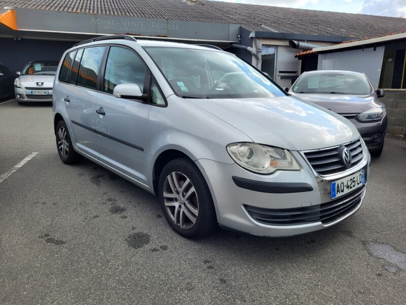 VOLKSWAGEN TOURAN 2007