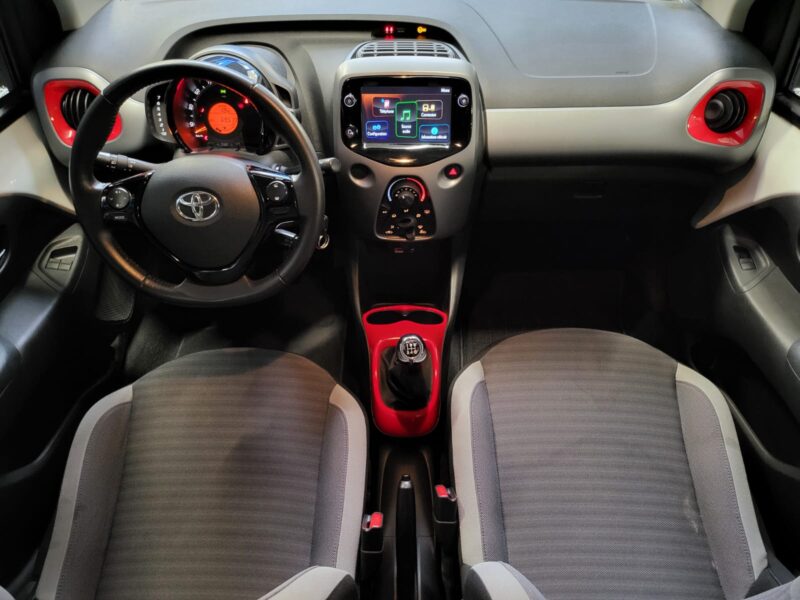 TOYOTA  AYGO 1.0 VVTi 72cv X-PLAY / APPLE CARPLAY + CAMERA 