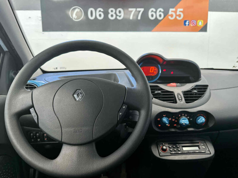 RENAULT TWINGO II 2012