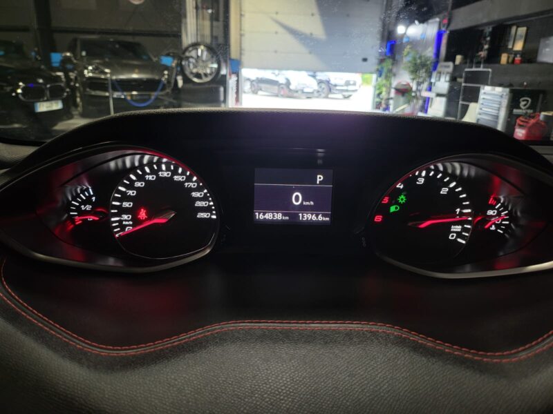 PEUGEOT 308 GT 2.0 BlueHDi 180cv Boîte Auto 5p // CAMERA/GPS/BLUETOOTH