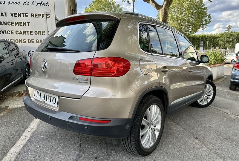 VOLKSWAGEN TIGUAN 2011