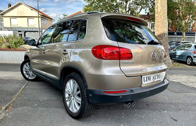 VOLKSWAGEN TIGUAN 2011