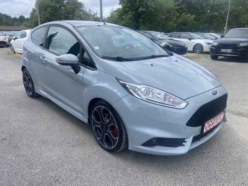 FORD FIESTA VI 1.6 ST200 EDITION LIMITEE 200 EXEMPLAIRES