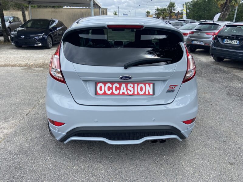 FORD FIESTA VI 1.6 ST200 EDITION LIMITEE 200 EXEMPLAIRES