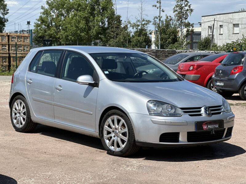 Volkswagen Golf 5 1,6L FSI Sportline / Paiement 4X Possible