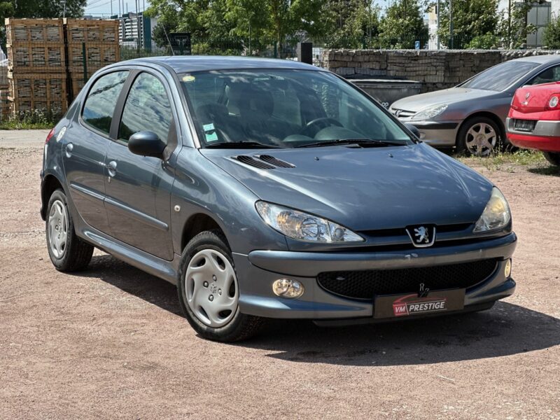 Peugeot 206 1.4 HDI 68 CV / Clim / 5 porte / Paiement 4x Possible