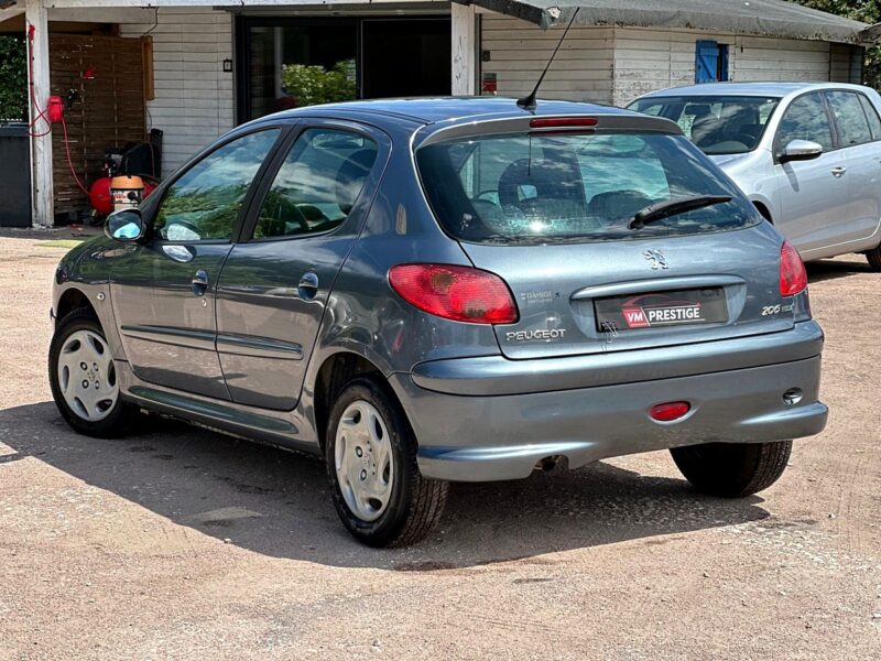 Peugeot 206 1.4 HDI 68 CV / Clim / 5 porte / Paiement 4x Possible