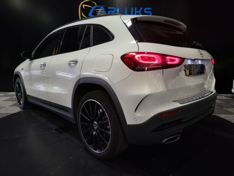 MERCEDES-BENZ GLA 250e 218cv AMG Line 8G-DCT // SIEGES CHAUFFANTS/CAMERA DE RECUL/HAYON ELECTRIQUE