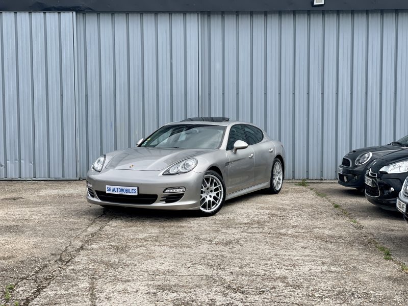 PORSCHE PANAMERA 2012