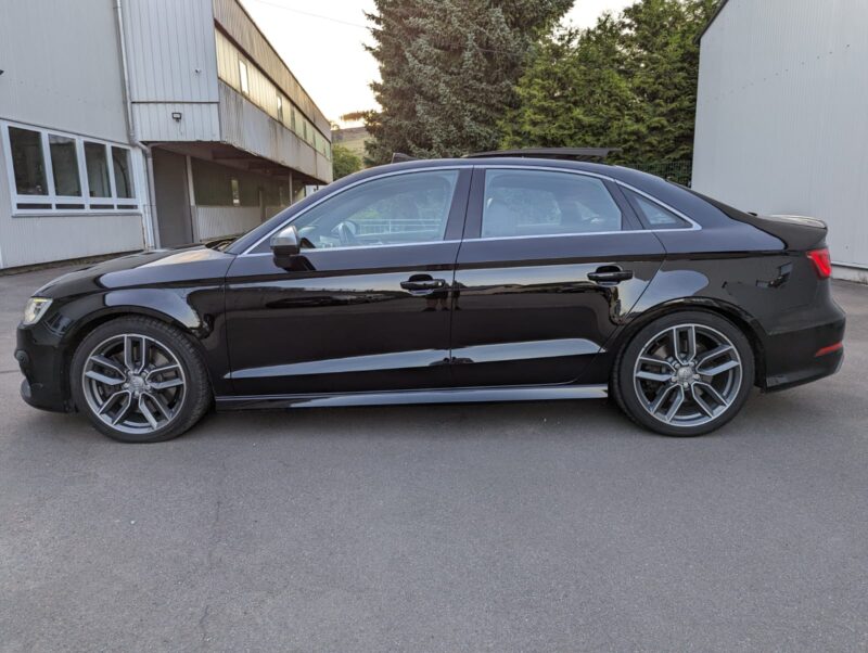 Audi S3 QUATTRO 300 cv 