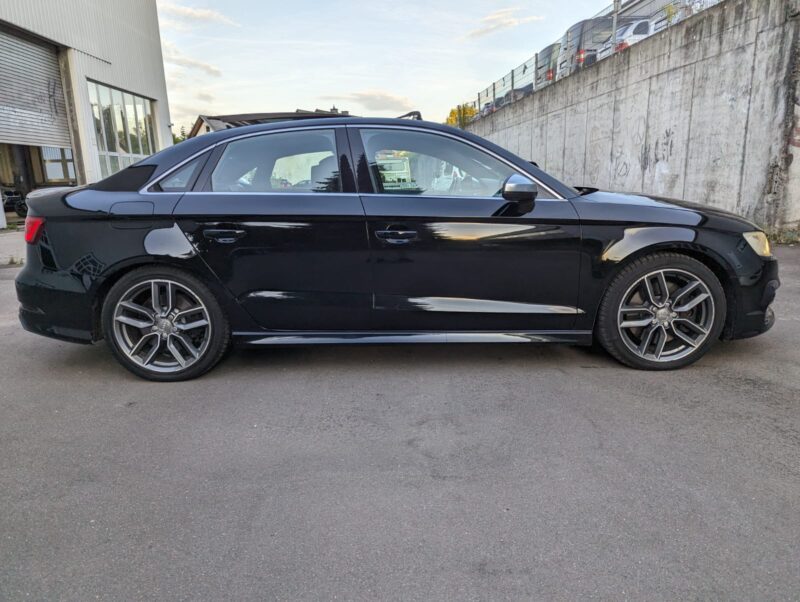 Audi S3 QUATTRO 300 cv 