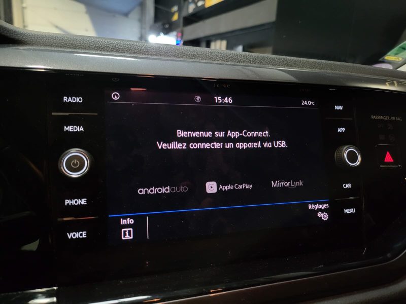 VOLKSWAGEN POLO VI 1.0 65cv CONNECT BVM5 CAMERA / APPLE CARPLAY 9800 KM