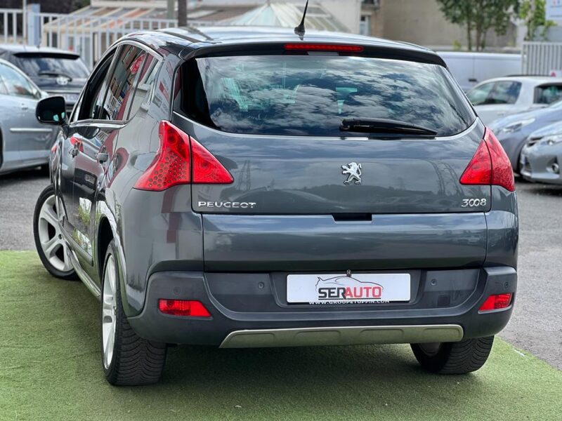 PEUGEOT 3008 2012