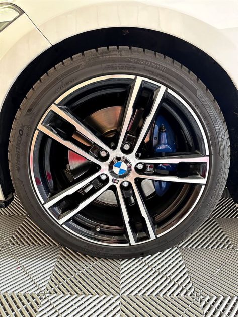 BMW Série 1 M140i A xDrive 340ch m 14