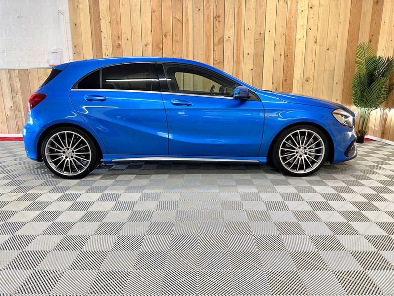 Mercedes A45 AMG 381 Performance