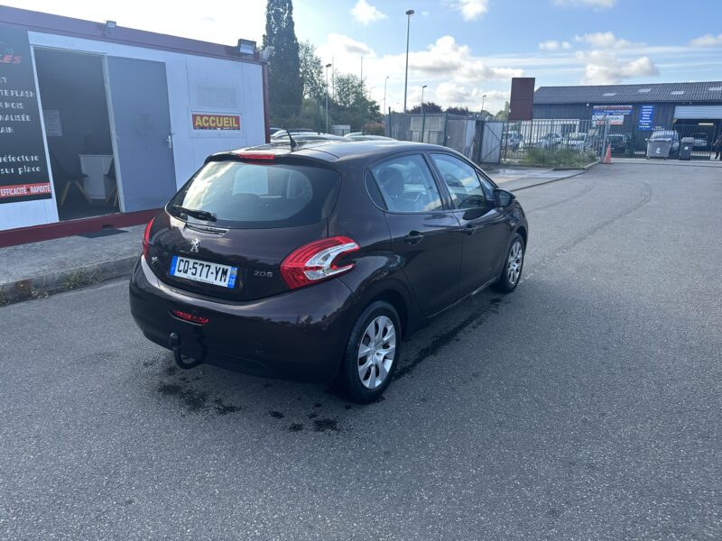 PEUGEOT 208 I 2013