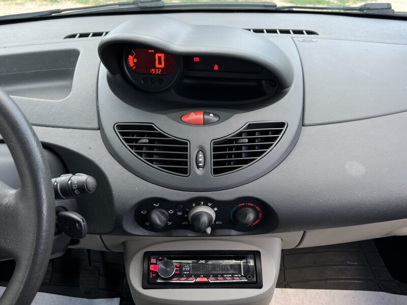 RENAULT TWINGO II 1.2 60 Cv PAIEMENT EN 4 FOIS POSSIBLE / KIT BLUETOOTH - Garantie1an