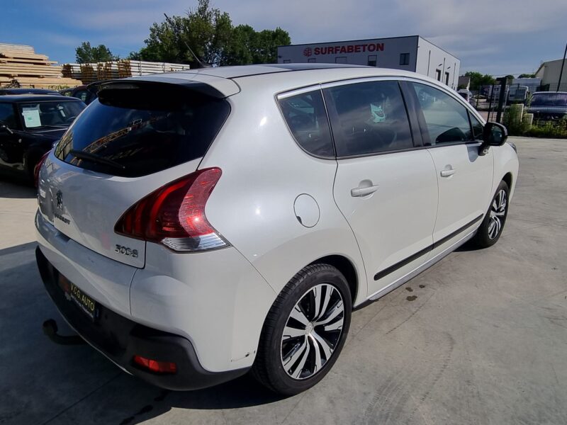 PEUGEOT 3008 2.0 HDi Hybrid4 200