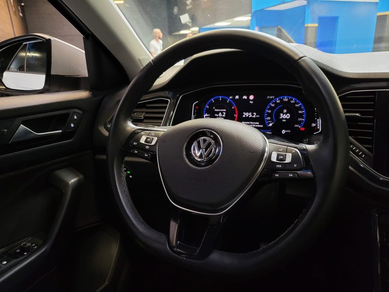 VOLKSWAGEN T-ROC 1.5 TSI 150CV DSG7 CARAT / COCKPIT / CARPLAY / KEYLESS / ANGLES MORTS