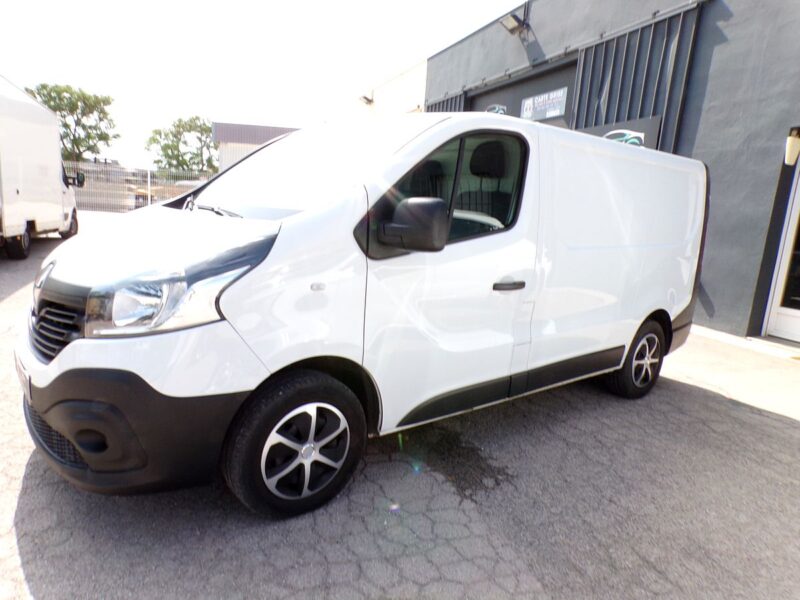 RENAULT TRAFIC 2019