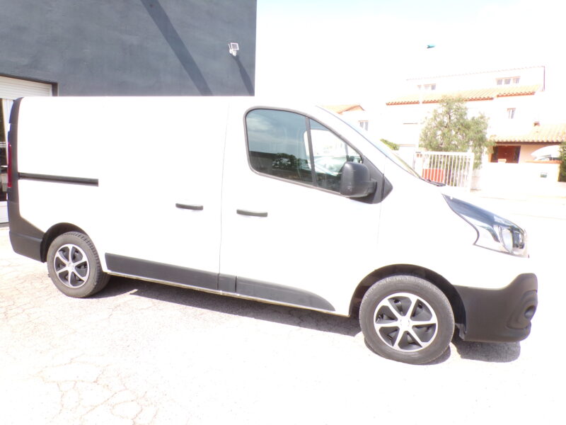 RENAULT TRAFIC 2019