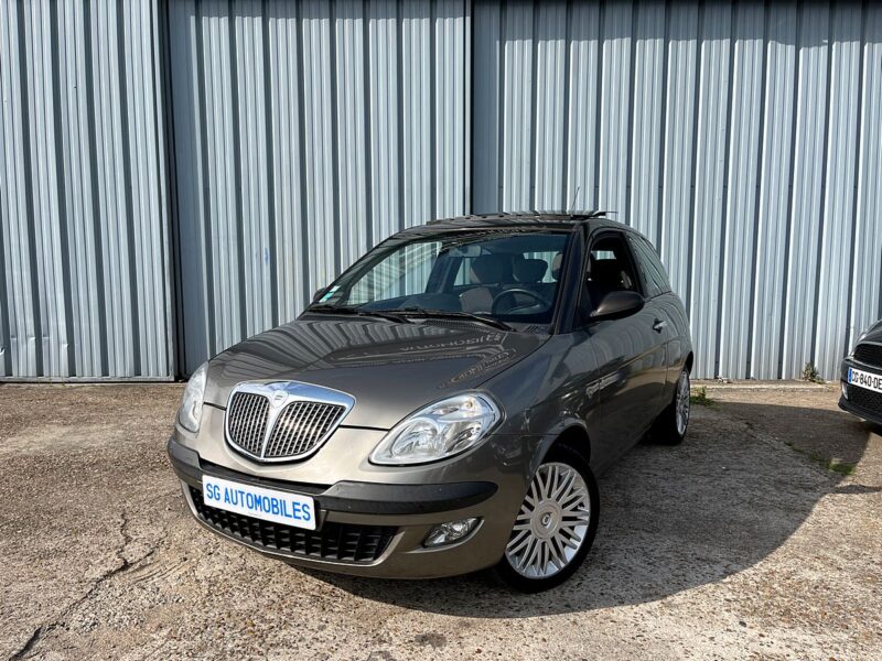 LANCIA YPSILON 2006