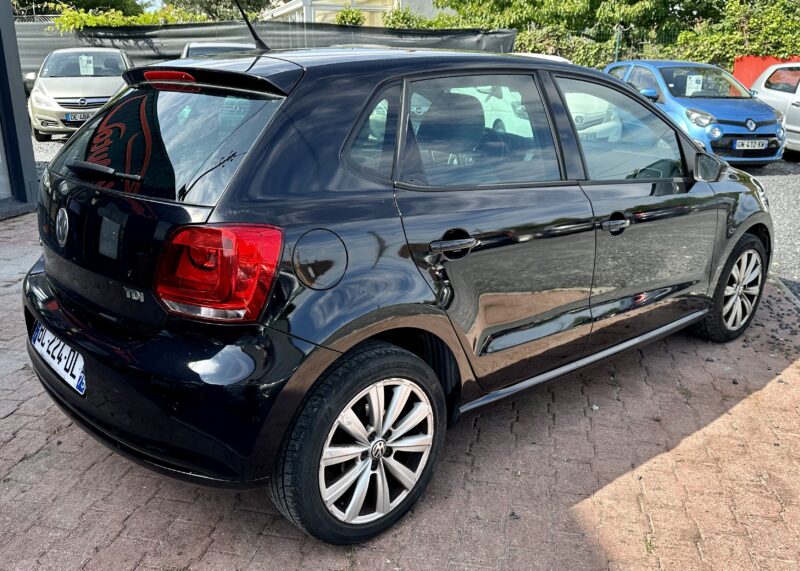 VOLKSWAGEN POLO V 2010