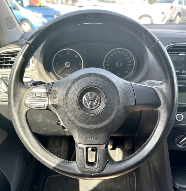 VOLKSWAGEN POLO V 2010