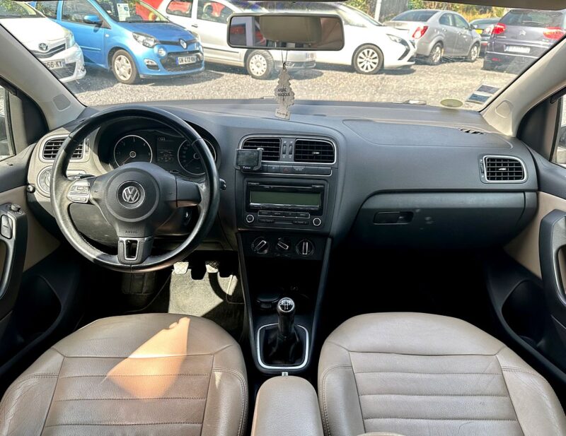 VOLKSWAGEN POLO V 2010