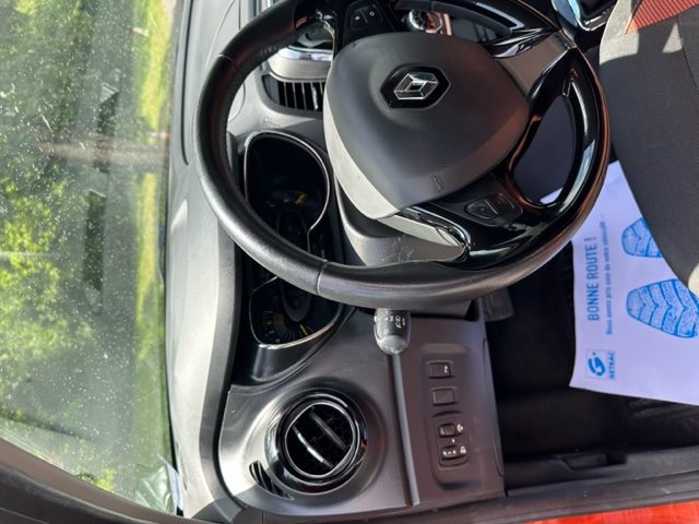 RENAULT CAPTUR I 2014 - 45858 KM