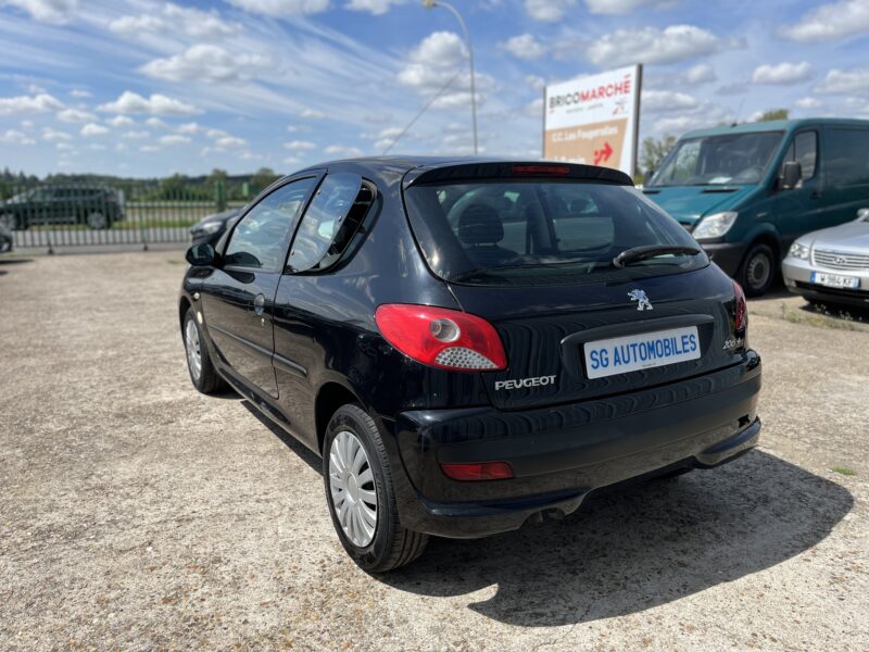 PEUGEOT 206+ 2011