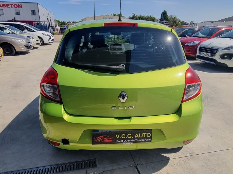 RENAULT CLIO III 1.5 dCi 85 Exception PLEIN DE CARBURANT ET PROCHAIN ENTRETIEN OFFERT !