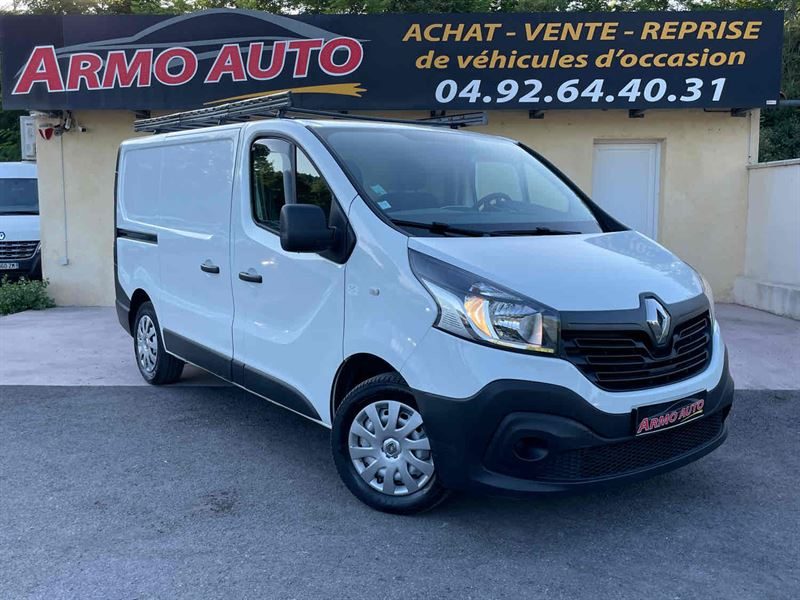 RENAULT TRAFIC III 2015