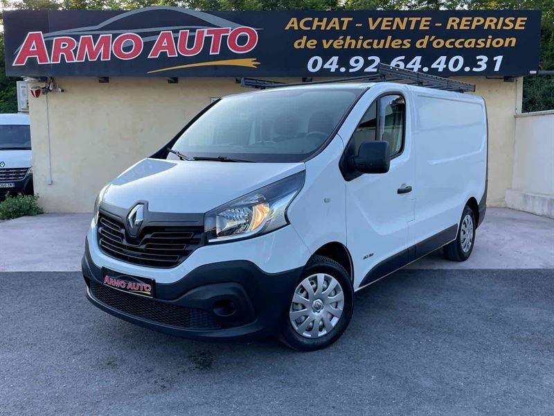 RENAULT TRAFIC III 2015