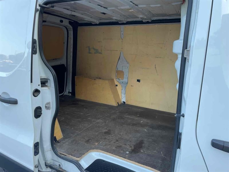 RENAULT TRAFIC III 2015