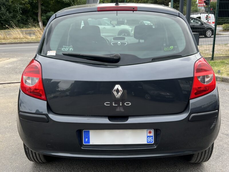 RENAULT CLIO 1.5 DCI 70 Cv 5 PORTES / CLIMATISATION - Garantie1an