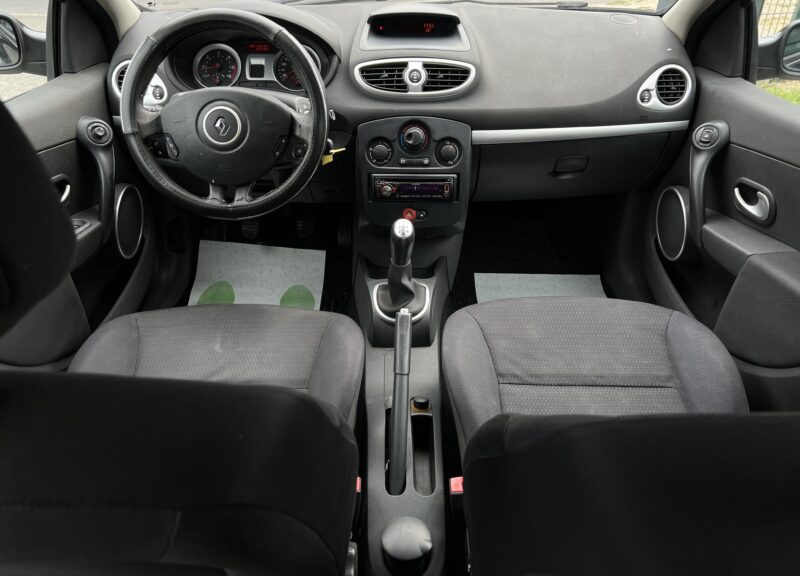 RENAULT CLIO 1.5 DCI 70 Cv 5 PORTES / CLIMATISATION - Garantie1an