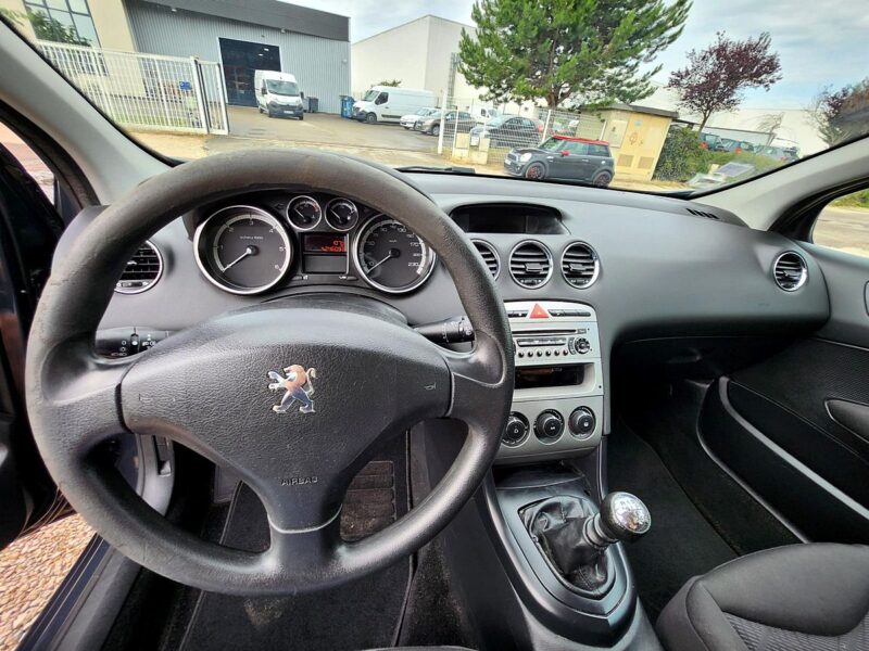 PEUGEOT 308 I 2011